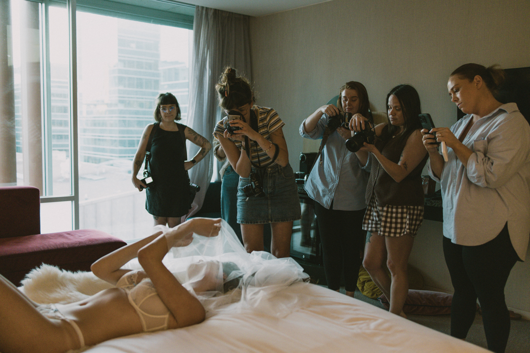 Modern Retro Brisbane Hotel Boudoir Workshop | Elk & Fir